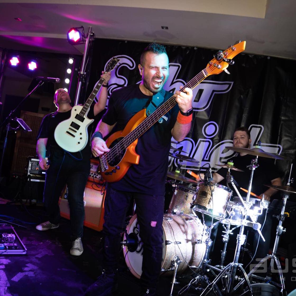 Echo Thief perform LIVE & FREE @ SS&A Albury!